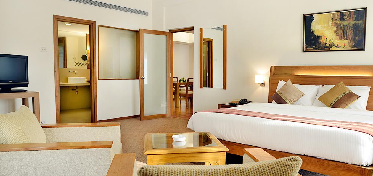 Hotel The Avenue Regent Kochi Exterior foto