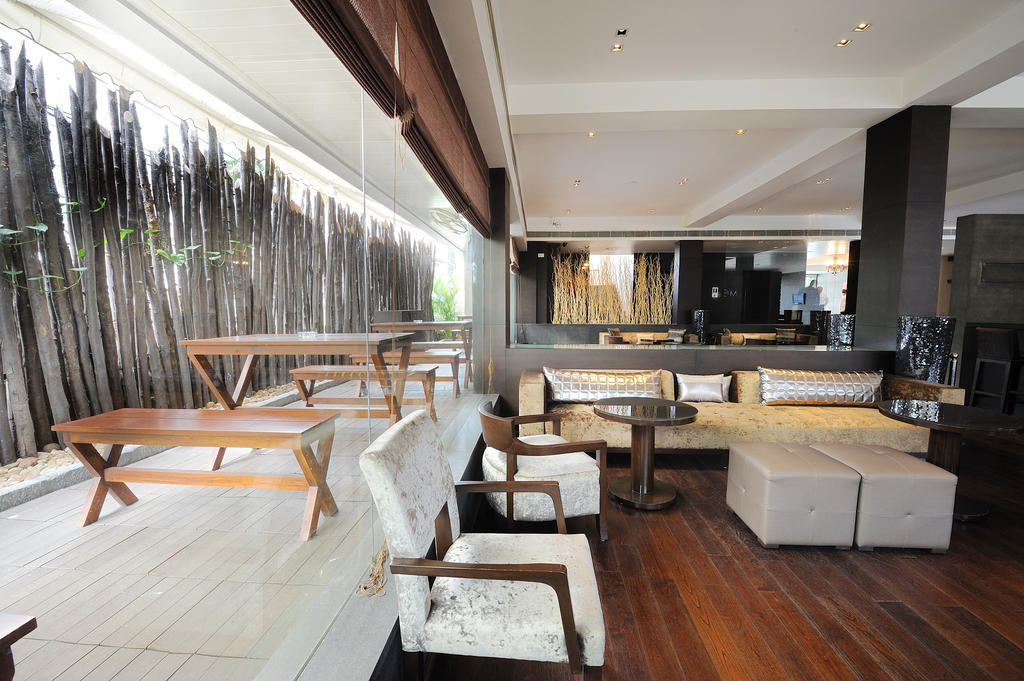 Hotel The Avenue Regent Kochi Exterior foto